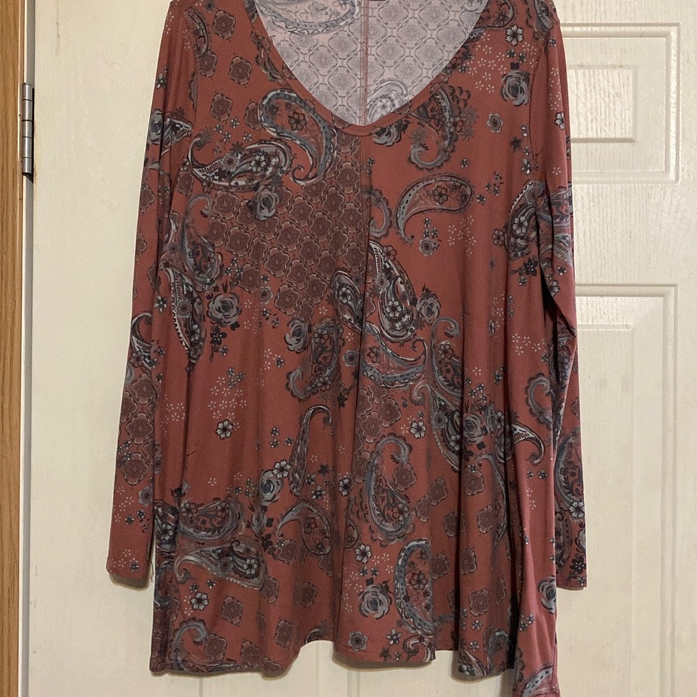 Janette Plus‎ Top